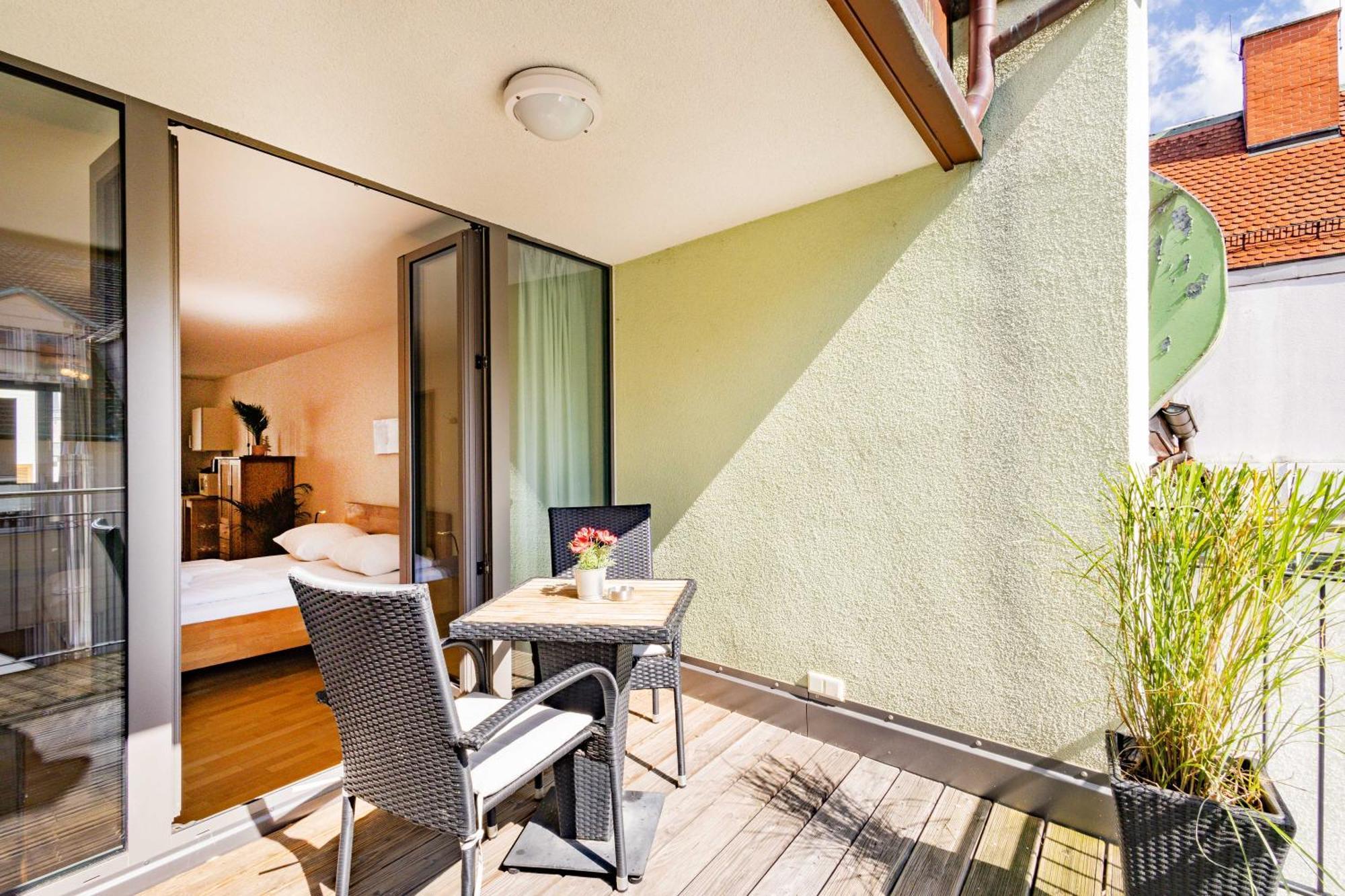 Altstadtloft Am Martinstor Freiburg im Breisgau Buitenkant foto